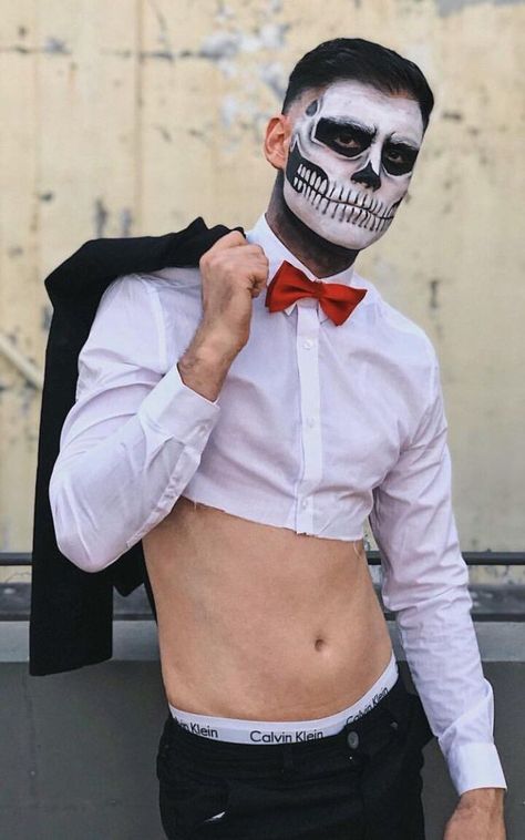 We thought this gay Zombie would be a fantastic addition to any good gay boy's gay Halloween wardrobe!! Mens Halloween Makeup, Gay Halloween Costumes, Gay Halloween, Gay Costume, Joker Costume, Hot Halloween Outfits, Holloween Costume, Halloween Men, Halloween Boys