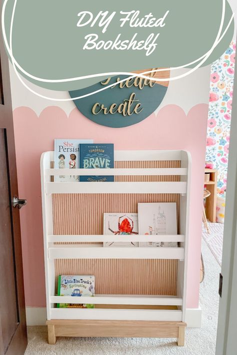 Book Shelf Girls Room, Diy Nursery Bookcase, Simple Bookshelf Design, Front Facing Bookshelf Diy, Kids Book Shelf Diy, Diy Childrens Bookshelf, Ikea Bookshelf Hack Kids, Diy Toddler Bookshelf, Diy Narrow Bookshelf