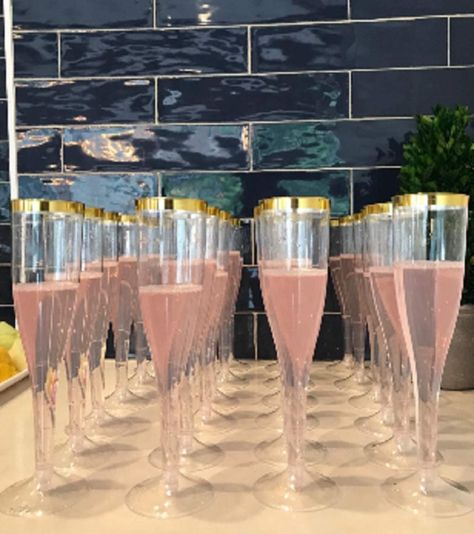 30 Plastic Classic Champagne Disposable Flutes Plastic Wine Cups, Plastic Champagne Glasses, Cocktail Cups, Wedding Plastic Cups, Fancy Cup, Champagne Toasting Flutes, Birthday Cocktails, Plastic Champagne Flutes, Cocktail Cup