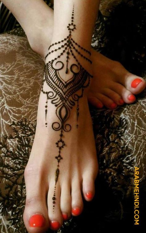 Foot Henna Tattoos, Dainty Mandala Tattoo, Viking Henna, Henna Feet Designs Simple, Henna Neck Tattoo, Tattoo Ideas Female Lower Back, Chest Henna Designs, Underboob Henna, Henna Tattoo Designs Foot