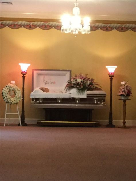 Mom Mom Funeral: Born on January 11th 1932 - Died on June 30th 2017 ✝️ Funeral Home Interior Design, Fake Funeral, Funeral Pictures, Home Lobby, Reading Counts, Funeral Reception, Funeral Parlor, Friends Pictures, Color Cafe