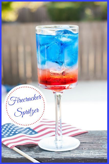 Red White Blue Drink, Bartending Drinks, July Cocktails, Patriotic Drinks, Food Celebration, Blue Recipes, Fourth Of July Drinks, Patriotic Cocktails, 4th Of July Cocktails