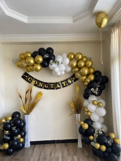 Black,White and Golden themed decor Black White Gold Birthday Theme, Black And Golden Birthday Theme, Black And Golden Theme Birthday Party, Black White And Gold Balloon Decor, Black White And Gold Party, Black White Gold Balloons With Flowers, Black Golden Theme Birthday Decoration, Golden And Black Balloon Decoration, Black Golden Silver Balloon Decoration