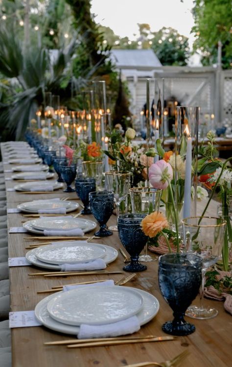 Chic Nuptials: Embracing the Hottest Wedding Trends of 2024 via The Wedding Standard Unique Wedding Receptions, Rustic Wedding Decorations, Deco Champetre, Outdoor Dinner, Garden Party Wedding, Wedding Color Palette, Wildflower Wedding, Wedding Table Settings, Wedding Mood Board