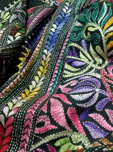 Kantha Stitch Saree - Nakshi Kantha | Online Naksha Kantha Stitch Saree, Kantha Work Sarees, Stitch Saree, Kantha Sarees, Kantha Embroidery, Patterns Embroidery, Day Designer, Dress Design Sketches, Kantha Work