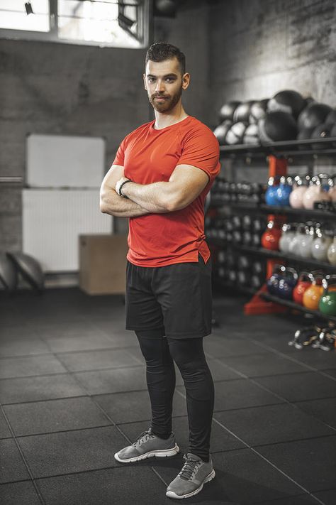 Fitness Account, Profile Shoot, Male Fitness Photography, Fitness Lifestyle Photography, Fitness Before After, Gym Personal Trainer, Fitness Portrait, Coach Outfits, Fitness Branding