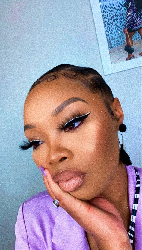 White And Black Liner Makeup, White Cat Eye Makeup, White Wing Eyeliner, White Undereye Makeup, White Eyeliner Looks Black Women, White Under Eyeliner Makeup, White And Black Eyeliner Looks, Black Liner Looks, White Liner Makeup Looks Black Women