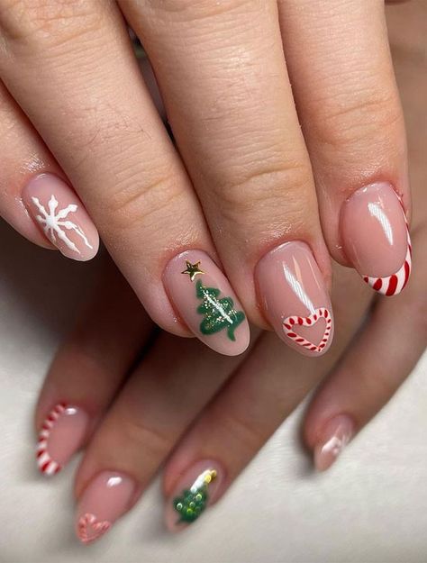 Christmas Nail Art Easy, Santa Nails, Festive Nail Designs, Christmas Tree Nails, Tree Nails, Cute Christmas Nails, Christmas Nails Easy, Christmas Gel Nails, Christmas Nail Art Designs