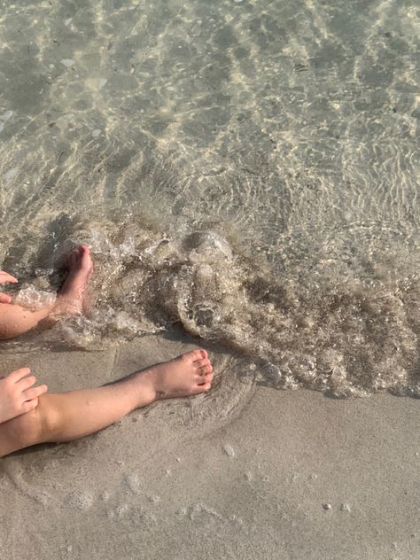 Beach Baby Aesthetic, Bigger Than The Whole Sky, Family Beach Trip, Baby Beach, Asian Babies, Dream Baby, Bill Kaulitz, Beach Baby, Beach Kids