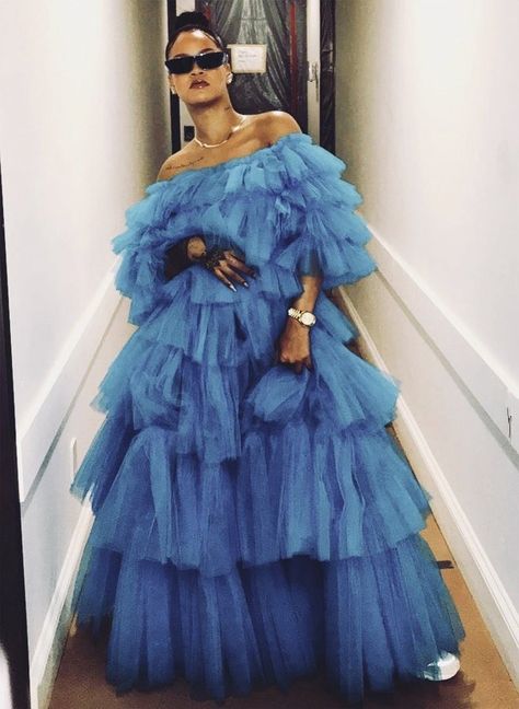 Rihanna Tulle Dress, Rihanna Instagram, Eclectic Outfits, Looks Rihanna, Rihanna Outfits, Rihanna Looks, Afrikaanse Mode, Rihanna Style, Gala Dresses