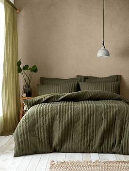 Pineapple elephant tamba jersey stripe duvet cover and pillowcase set in single, double, king and super king sizes Olive Green And Beige Bedroom, Elephant Colour, Flat Decor, Calming Bedroom, Striped Duvet, Striped Duvet Covers, Colour Theory, Striped Quilt, Double Duvet Covers