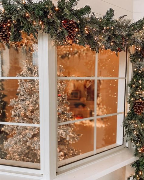 30 Fabulous Christmas Window Decoration Ideas - Matchness.com | Christmas window decorations, Window garland christmas, Christmas window painting . #Christmas_Tree_Bay_Window_Ideas #Natal #Christmas_Tree_Through_Window #Indoor_Window_Wreaths_Christmas Tall Window Christmas Decor, Garland Christmas Window, Bay Window Wreaths, Christmas Tree In Window From Outside, Bay Window Christmas Decor Outdoor, Christmas Tree In Bay Window, Christmas Bay Window Decorations Indoor, Christmas Garland Window Ideas, Christmas Garland Around Windows