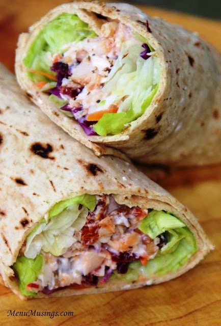 Cherry Chicken, Sandwich Vegetarian, Chicken Wrap, Think Food, Chicken Wraps, Soup And Sandwich, Low Fat Recipes, Lunch Snacks, Burritos