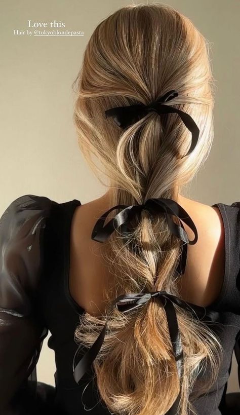 Bow Hairstyle, A Ponytail, Ribbon Hairstyle, Peinados Fáciles Para Cabello Corto, Hair Stylies, Work Hairstyles, Holiday Hairstyles, Long Blonde, Hairstyles For School