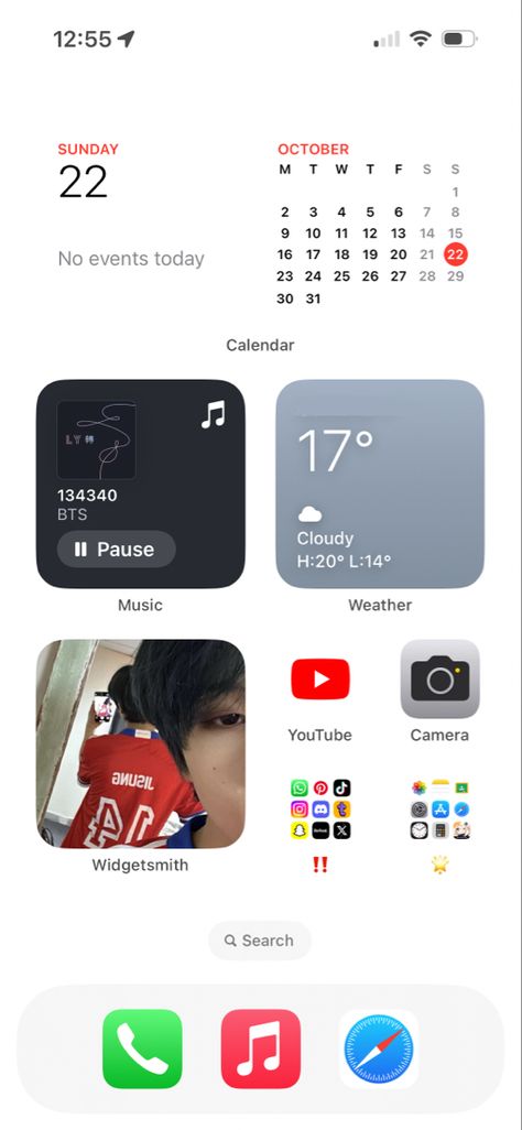 Simple Ios Homescreen Layout, Phone Themes Simple, Iphone Simple Layout, Simple Homescreen Ideas, Homescreen Layout Simple, Phone Layout Ideas Simple, Simple Ios Homescreen, Basic Homescreen Layout, Simple Iphone Layout