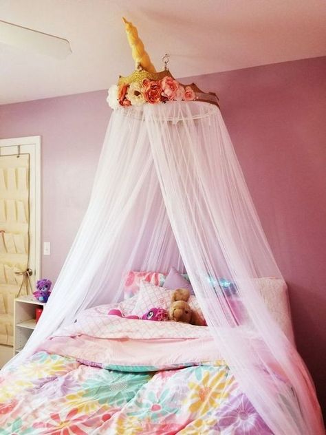 Pink girl's bedroom with a unicorn canopy with horn and flowers. #visionbedding #unicorns #homedecor #bedroomdecor #unicornbedrooms Girls Unicorn Bedroom Ideas, Unicorn Rooms, Unicorn Bedroom Decor, Unicorn Room Decor, Unicorn Bedding, Unicorn Room, Unicorn Bedroom, Makeup Room Decor, Girl Bedroom Designs