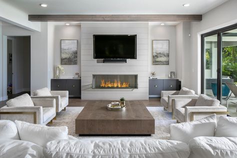 100+ Modern Bio Ethanol Fireplace Designs | The Bio Flame Condo Fireplace, Beach Fireplace, Tv Fireplace, Tattoo Modern, Fireplace Tv Wall, Linear Fireplace, Fireplace Built Ins, Small Entryways, Living Room Decor Fireplace