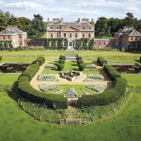 English Mansion, 28 Days Later, Porch Landscaping, Georgian Mansion, Painted Front Porches, English Architecture, Sense And Sensibility, Front Garden Landscape, Bbc Drama