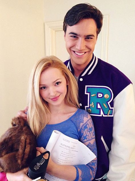 Dove and Ryan looking adorable on the Liv and Maddie set | Community Post: 16 Reasons Why Dove Cameron And Ryan McCartan Are The Most Perfect Couple Dove Cameron And Ryan Mccartan, Liv Rooney, Ryan Mccartan, Dave Cameron, Dove Cameron Style, Liv And Maddie, Disney Channel Shows, Disney Channel Stars, Disney Stars