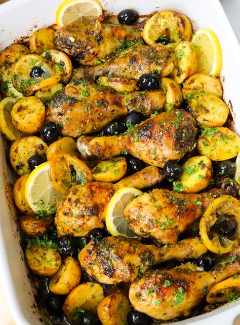 One Pan Moroccan Chicken, Moroccan Lemon Chicken, Moroccan Roast Chicken, Chicken Traybake Recipes, Moroccan Beef Recipes, Moroccan Chicken Thighs, Easy Moroccan Recipes, Morracan Chicken, Moribyan Recipes