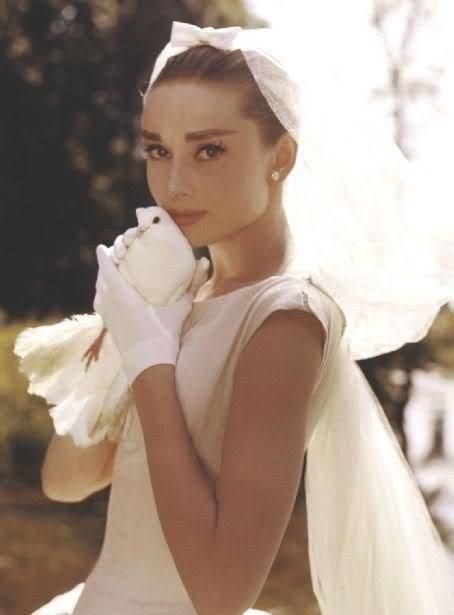 20 Vintage Wedding Dresses seen on Pinterest | Vogue Paris Fifties Wedding Dress, Audrey Hepburn Wedding, Audrey Hepburn Dress, Aubrey Hepburn, Audrey Hepburn Photos, Dressed In White, Jean Shrimpton, Celebrity Bride, Custom Stationary