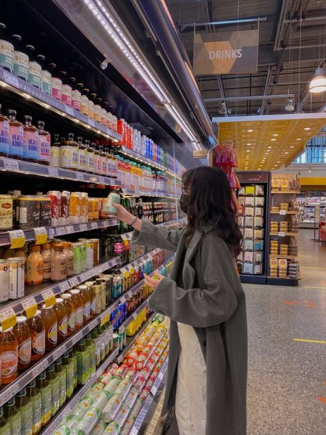 Posing In Grocery Store, Store Reference Photo, Photos In Grocery Stores, Grocery Pics Aesthetic, Grocery Aesthetic Photoshoot, Poses In Grocery Store, Grocery Pictures Ideas, Grocery Store Instagram Pics, Aesthetic Supermarket Photos