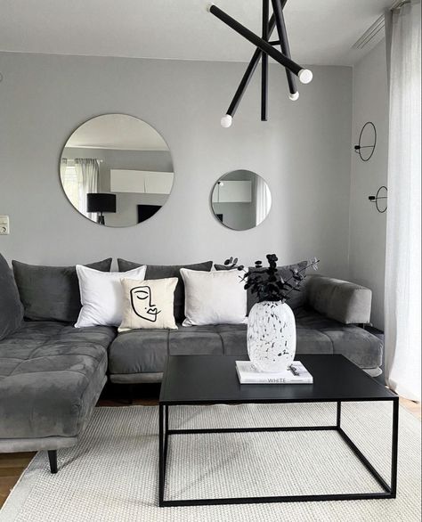 Small Grey Living Room Ideas, Gray And Black Living Room Ideas, Girl Apartment Decor, Black Living Room Decor, Modern Apartment Living Room, Classy Living Room, Living Room Black, Living Room Decor Gray, Apartment Living Room Design