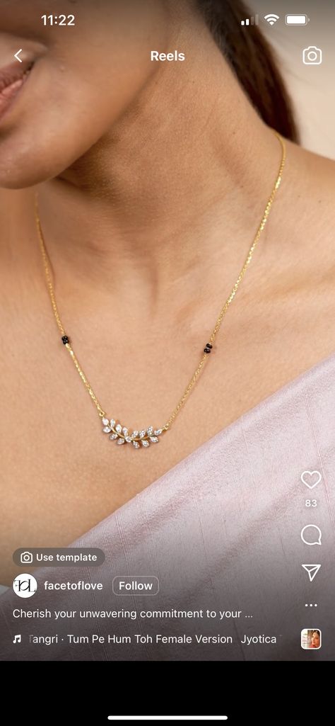 Simple Nallapusalu Designs Gold, Short Mangalsutra Designs Gold Modern, Black Beads Mangalsutra Design Simple, Mini Mangalsutra Designs Gold, Pusthela Thadu, Tali Design, Modern Mangalsutra Designs Gold, Daily Wear Gold Mangalsutra Designs, Long Mangalsutra Designs Gold