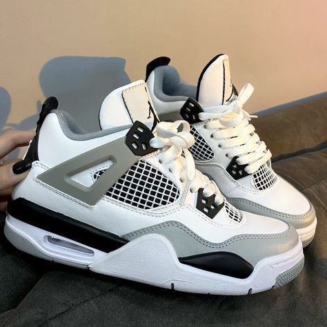 Air jordan 4