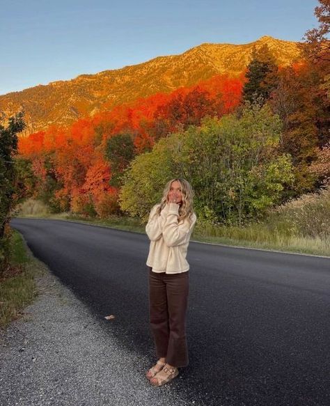 Fall Photoshoot Mountains, Fall Roadtrip Aesthetic, Colorado Girls Trip Aesthetic, Fall Mountains Aesthetic, Fall Road Trip Aesthetic, Autumn Mountain Aesthetic, Fall In Utah, Instagram Fall Photos, Hiking Aesthetic Fall