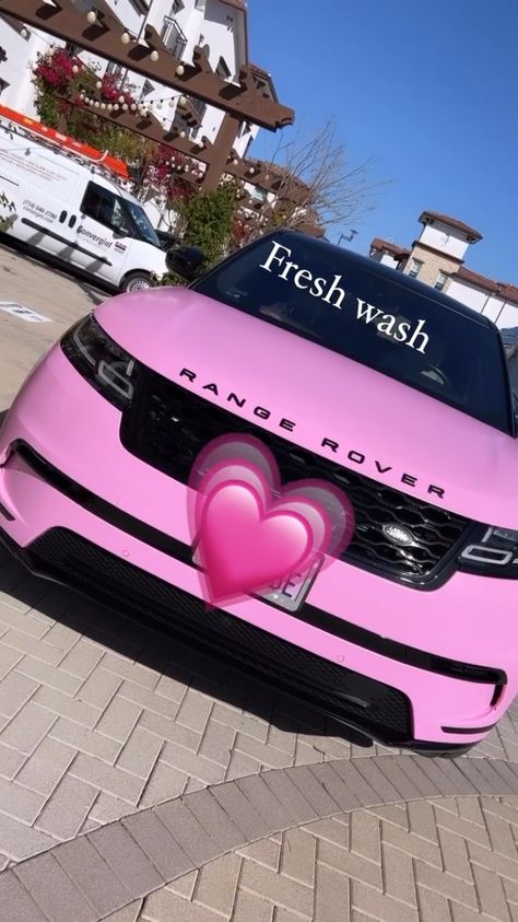 Pink Cars Luxury, Nice Cars For Teens, Range Rover Pink, Dream Cars For Girls Luxury, Pink Mercedes, Luxury Cars For Women, Cars Cute, Pink Range Rovers, Pink Car Interior