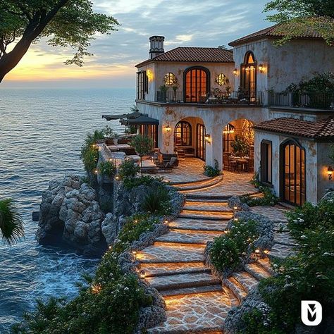 Italian Villa Mansion, Italian Costal House, Italian House Architecture, Dream House Mediterranean, Houses By The Ocean, Medditeranean Villa, Italian Houses Aesthetic, Amalfi Coast Architecture, Mediterranean House Bedroom