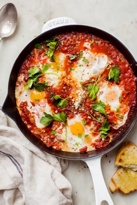 Eggs In Purgatory, Shakshuka Recipes, Spanish Recipes, Spicy Tomato Sauce, Big Breakfast, Spice Jar, Egg Dish, Boiled Egg, Easy Dinners