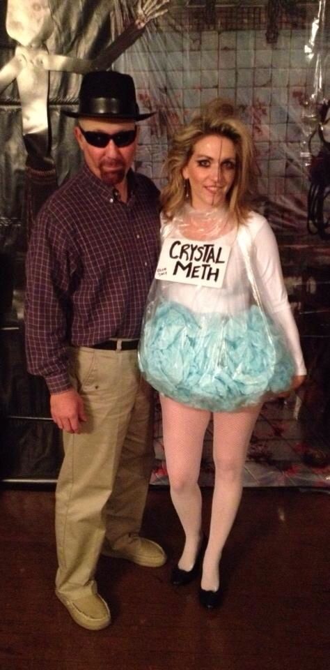 Breaking Bad Halloween Costume, Walter White Costume, Breaking Bad Halloween, Minnie Mouse Kostüm, Breaking Bad Costume, Bad Halloween Costumes, Worst Costume, Couples Disney, Clever Halloween