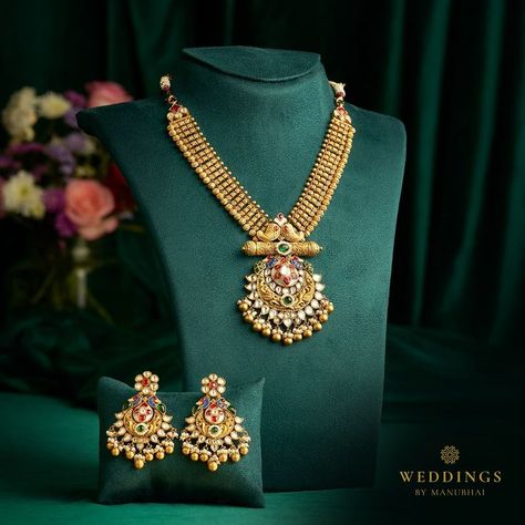 https://pin.it/4BWKxfDme Diamond Jewellery Set, Manubhai Jewellers, Jaipur Travel, Gold Haram, Bridal Necklace Designs, Gold Jewels Design, Antique Necklaces Design, New Gold Jewellery Designs, Antique Gold Jewelry Indian