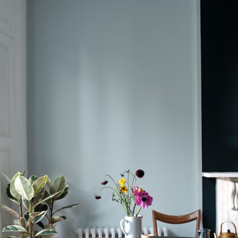 blue paint Blue Paint Dining Room Ideas, Borrowed Light Farrow And Ball Bedrooms, Light Blue Paint Colors For Living Room, Light Blue Walls Kitchen, Light Blue Dining Room Walls, Living Room Paint Color Ideas Blue, Light Blue Farrow And Ball, French Blue Living Room, Warm Blue Color Palette