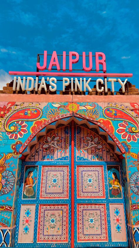 Indian Travel Photography, Travel India Aesthetic, Jaipur Asthetic Picture, Jaipur Snapchat Stories, Jaipur Aesthetic, Jaipur Trip, Jaipur Pink City, Rajasthani Culture, Jaipur City