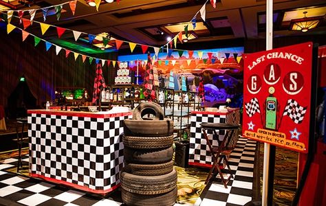 Route 66 Party Decoration, Route 66 Party Theme, Route 66 Party, Route 66 Decor, Route 66 Theme, Bridge Kids, Road Trip Theme, Route 66 Trip, Dr Car