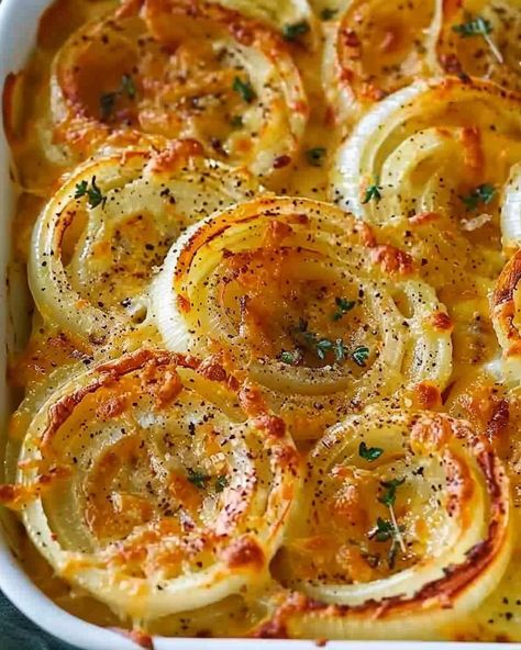 Tennessee Onions (Better than Onion rings) Tennessee Onions, Onion Casserole, Grilled Vegetable Recipes, Baked Onions, Sweet Onions, Roasted Vegetable Recipes, Cheesy Sauce, Onion Recipes, Fool Proof Recipes