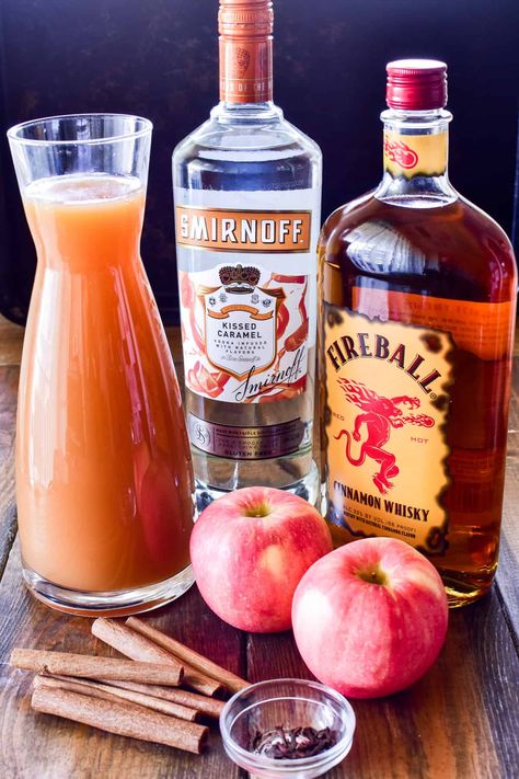 Apple Cider Alcohol, Spiked Cider Recipes, Spiked Apple Cider Recipe, Apple Cider Ingredients, Spiked Cider, Apple Cider Drink, Spiked Apple Cider, Apple Vodka, Cider Drinks