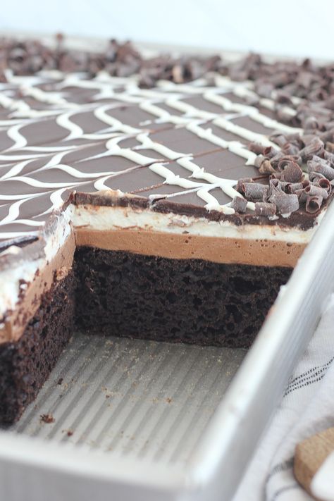 Decadent Tuxedo Sheet Cake - Baking with Blondie Cake For A Crowd, Baking With Blondie, Chocolate Sheet Cake, Sheet Cake Recipes, Sheet Cake Pan, Cake Baking, Chocolate Shavings, Mousse Cake, Love Cake