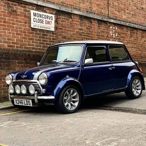 Genius Packaging, Truck Roof Rack, Small Vehicles, Mini Cooper Sport, Mini Cooper Custom, Volkswagen Beetle Vintage, Mini Morris, Mini Cooper Classic, Hatchbacks