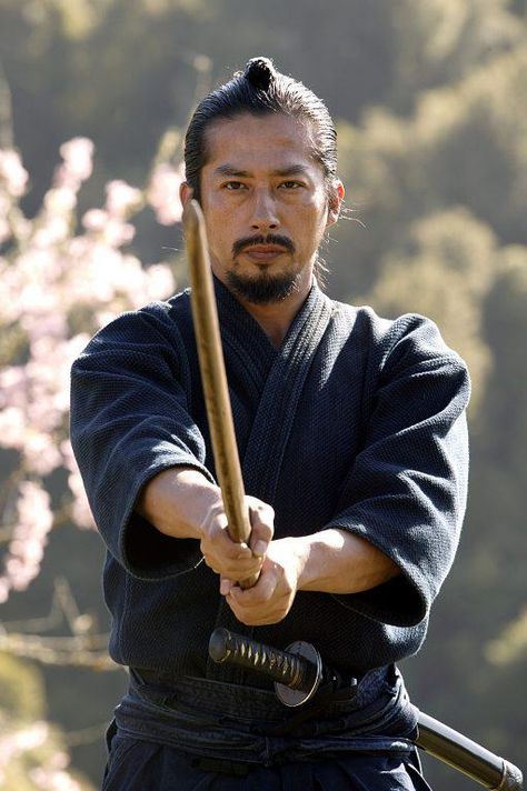 Samurai and a boken Mind Training, Guerriero Samurai, Last Samurai, Hair Movie, Ronin Samurai, Hiroyuki Sanada, The Last Samurai, Samurai Artwork, Miyamoto Musashi