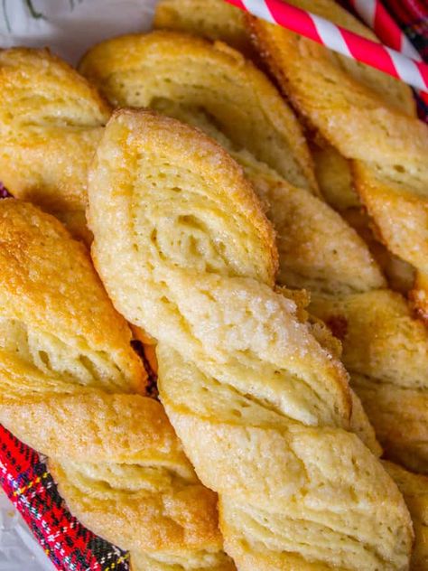 Swedish Sour Cream Twists (Layered Yeast Cookies) Sour Cream Cookies Easy, Stollen Packaging, Yeast Cookies, Sour Cream Twists, Twist Cookies, Scandinavian Baking, Swedish Christmas Traditions, Swedish Treats, Sour Cream Cookies