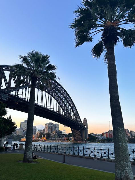 Sydney Australia Aesthetic, Sydney Aesthetic, Summer Aesthetic Sunset, Melbourne Travel, Sydney Travel, Airport Aesthetic, Famous Bridges, Moving To Australia, Senior Trip