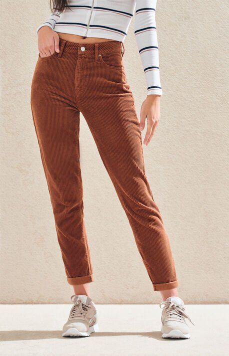 Brown jeans outfit