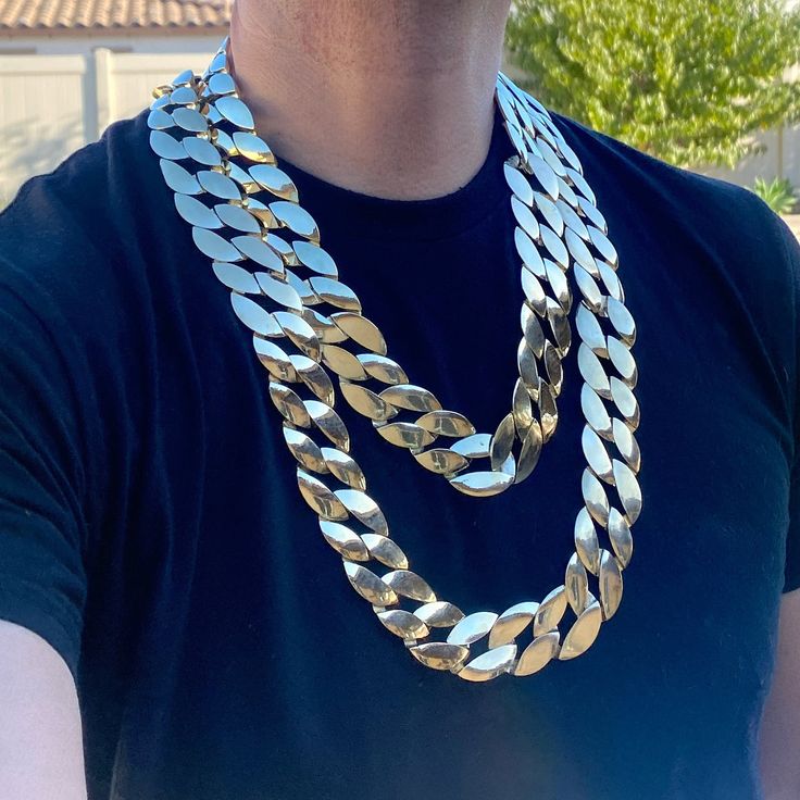 Hip Hop Chains, Horror Artwork, Mens Bracelet Silver, Chains Necklaces, Hip Hop Jewelry, Cuban Link Chain, Cuban Link, Gold Plated Necklace, Silver Bracelets