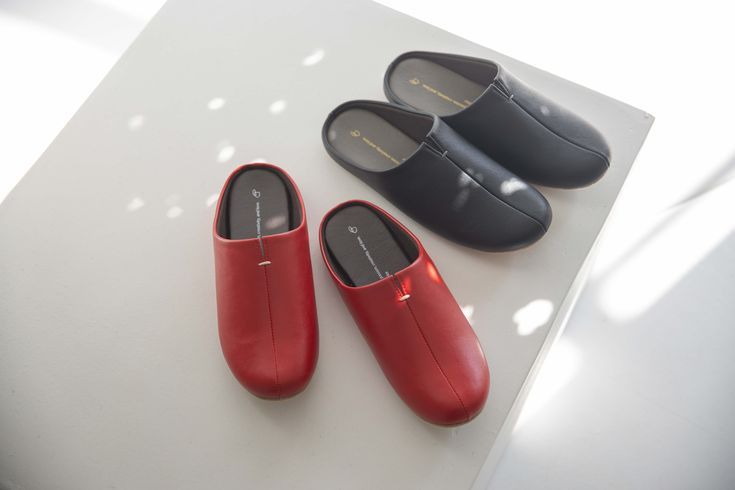 Slippers / room's Red and Navy Everyday Slip-on Slippers With Removable Insole, Comfortable Closed Toe Slip-ons For Walking, Comfortable Everyday Slippers With Rubber Sole, Comfortable Everyday Flat Heel Mules, Everyday Comfortable Flat Heel Mules, Comfortable Flat Heel Mules For Everyday Wear, Comfortable Indoor Clogs With Round Toe, Casual Indoor Platform Slippers With Round Toe, Comfortable Non-slip Platform Slip-on Slippers