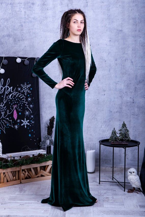 - Silhouette design- Soft and chick green velvet- Open v-back with zipper- Full length (60 cm or 24 in) sleeves- Standard length 150 cm or 59 in (or custom length)Can be made in plus sizes, junior bridesmaids and in maternity style. If measurements don`t match any size in my chart, I highly recommend a custom fit. Visit my FAQ section for required measurements.5 unique colors for your choice (are given on photo) or you can request a custom color. To see colors in person you can order swatch For Fitted Dark Green Evening Dress For Party, Fitted Dark Green Evening Dress, Fitted Dark Green Evening Dress For Gala, Dark Green Evening Dress For Gala, Dark Green Gala Evening Dress, Dark Green Fitted Evening Dress, Holiday Green Long Sleeve Maxi Dress, Dark Green Fitted Long Sleeve Dress, Green Fitted Velvet Dress With Long Sleeves