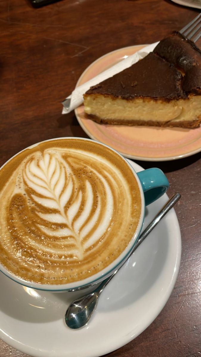 Coffee and cake Coffee With Bread Aesthetic, Coffee Cake Pictures, Coffee And Cafe Aesthetic, Foto Coffee Aesthetic, Coffee And Cheesecake Aesthetic, Cake And Coffee Photography, Coffee Date Snapchat Stories, Cake And Coffee Aesthetic, Aesthetic Coffee Shop Pictures